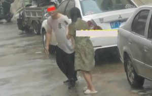 Chán nản vì chồng quá yêu chiều, vợ ra ngoài "vụng trộm" với trai lạ