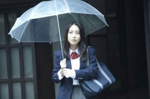 người Nhật chuộng ô cán dài trong suốt